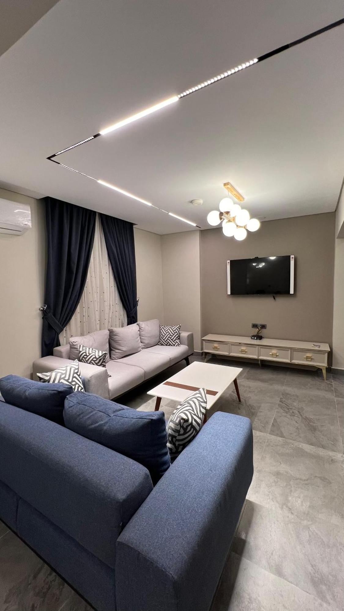 Luxury Apartment El Mohandessen カイロ エクステリア 写真