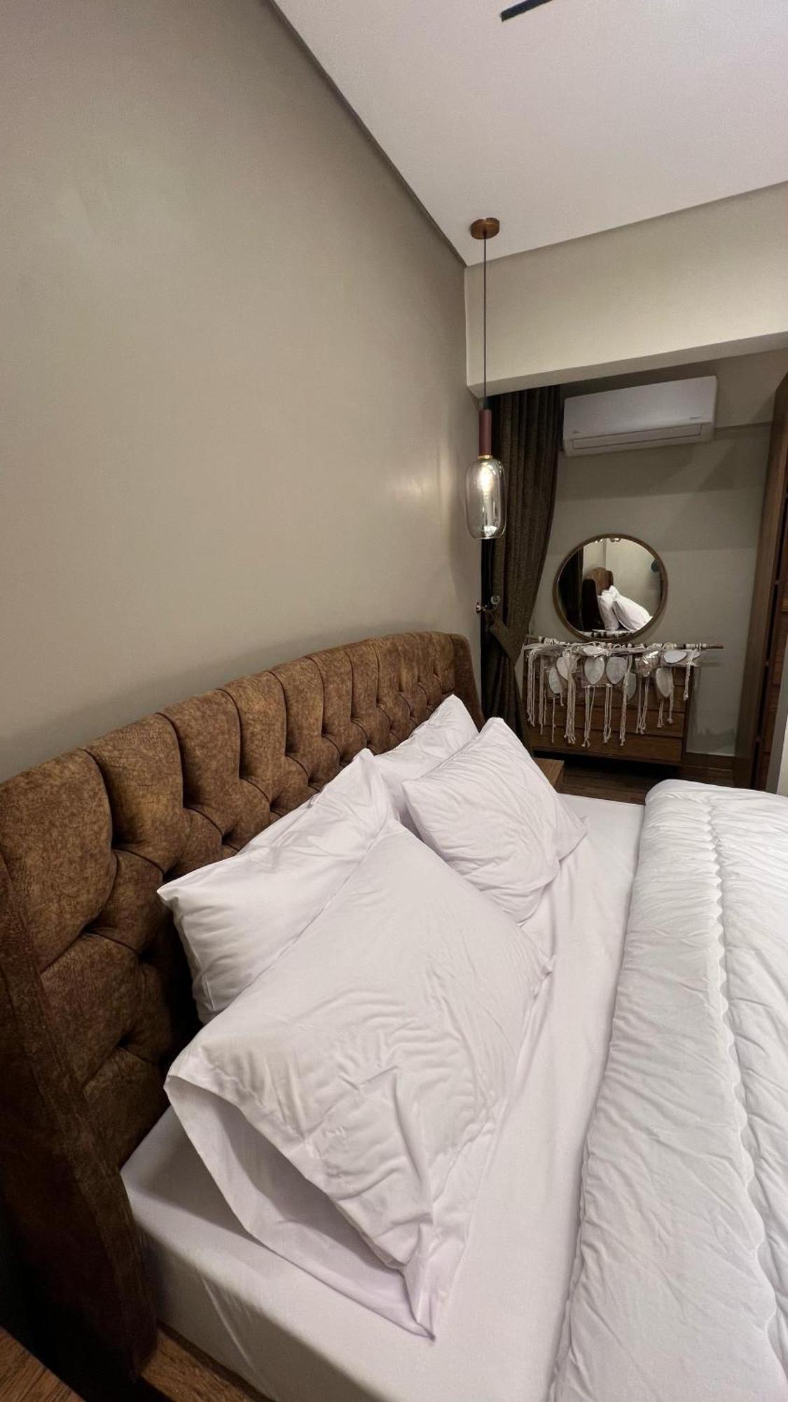 Luxury Apartment El Mohandessen カイロ エクステリア 写真