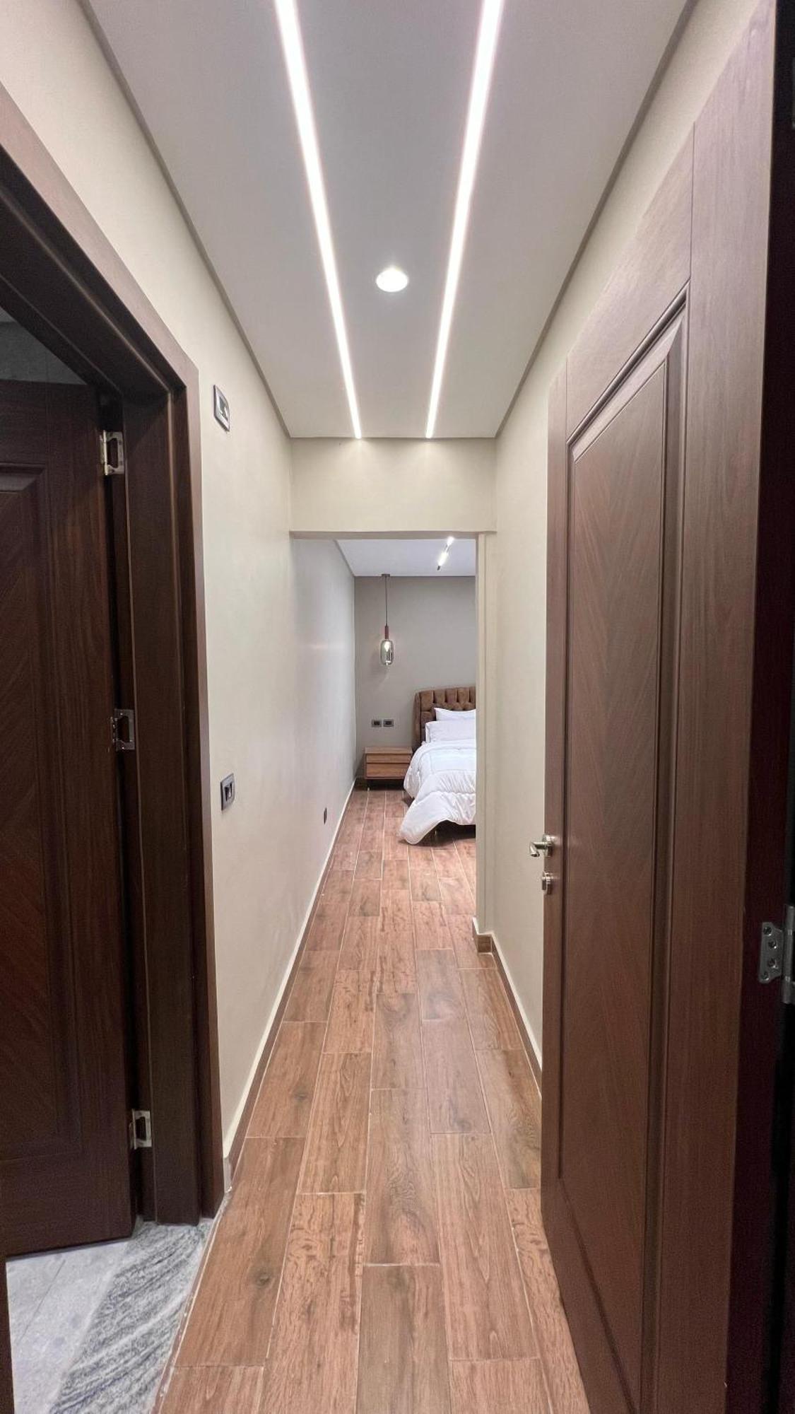 Luxury Apartment El Mohandessen カイロ エクステリア 写真
